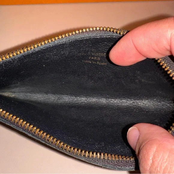 Louis Vuitton Black Empreinte Key & Card Holder - Picture 9 of 11